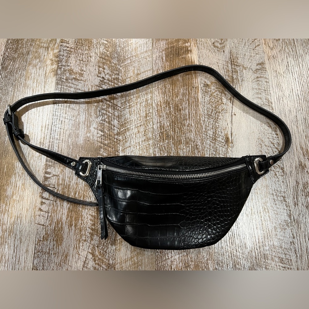The Drop Addison Black Croc Embossed Belt Bag Fanny Pack Crossbody